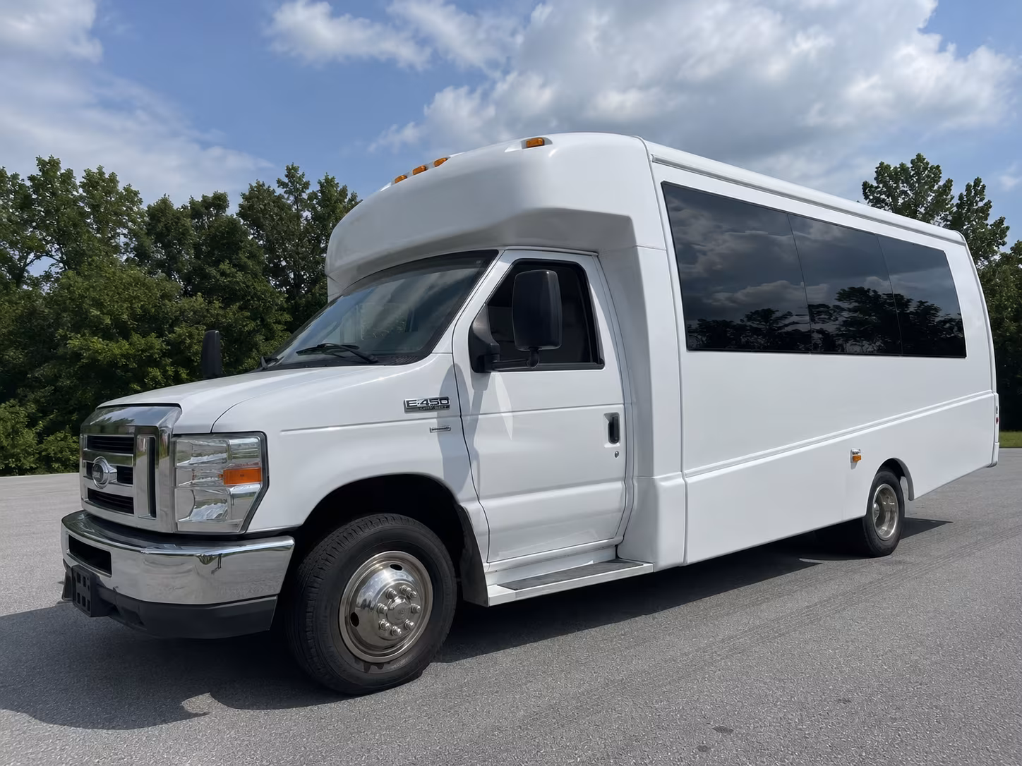 Jurupa Valley Bachelor & Bachelorette Transportation
