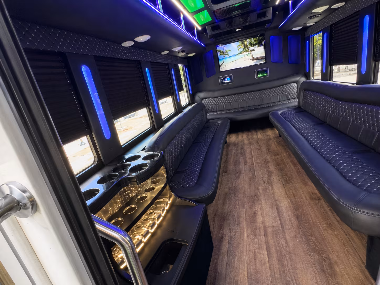 Riverside Birthday, Sweet 16, & Quinceañera Party Bus Rentals